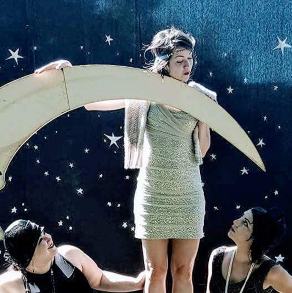 Meet your Posher - Picture 2 of 8